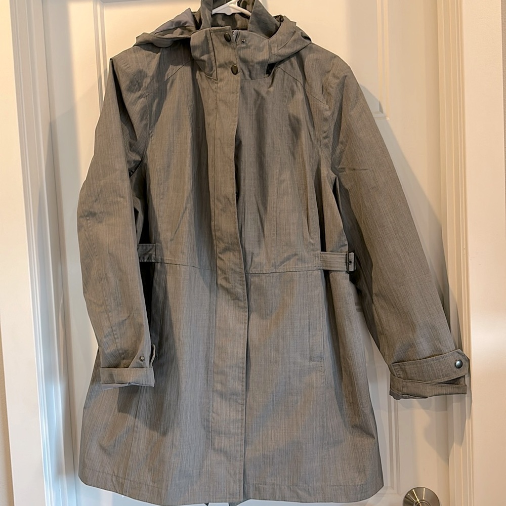 Kirkland gray trench waterproof raincoat, size large removable hood, new